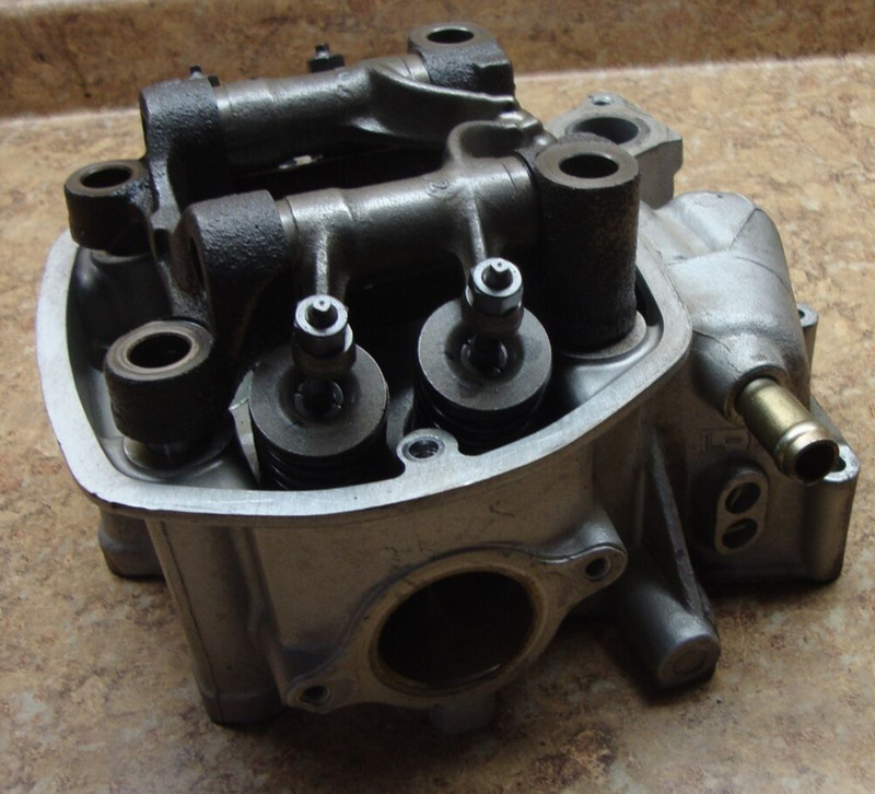 1980 Honda CX500 CX 500 D CX500D Deluxe Engine Left Cylinder Head Valves Top