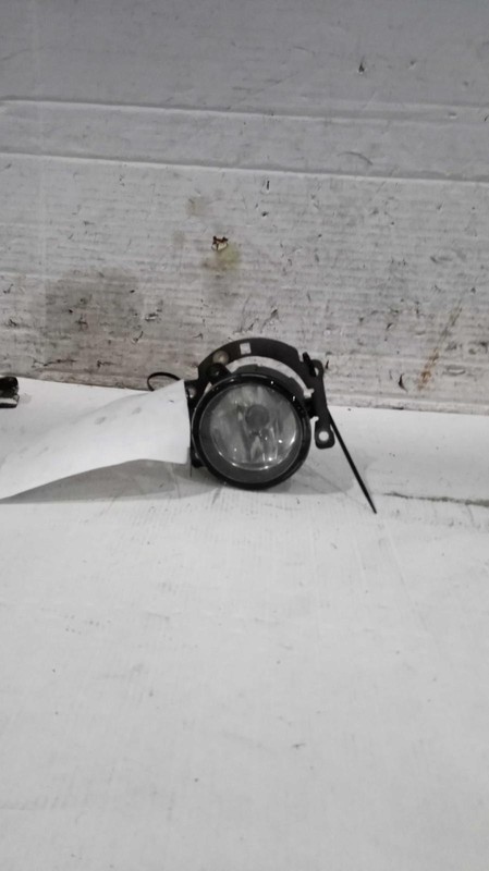 2015 Mitsubishi Outlander Left Fog Light Assembly OEM 8321A467 143K Miles