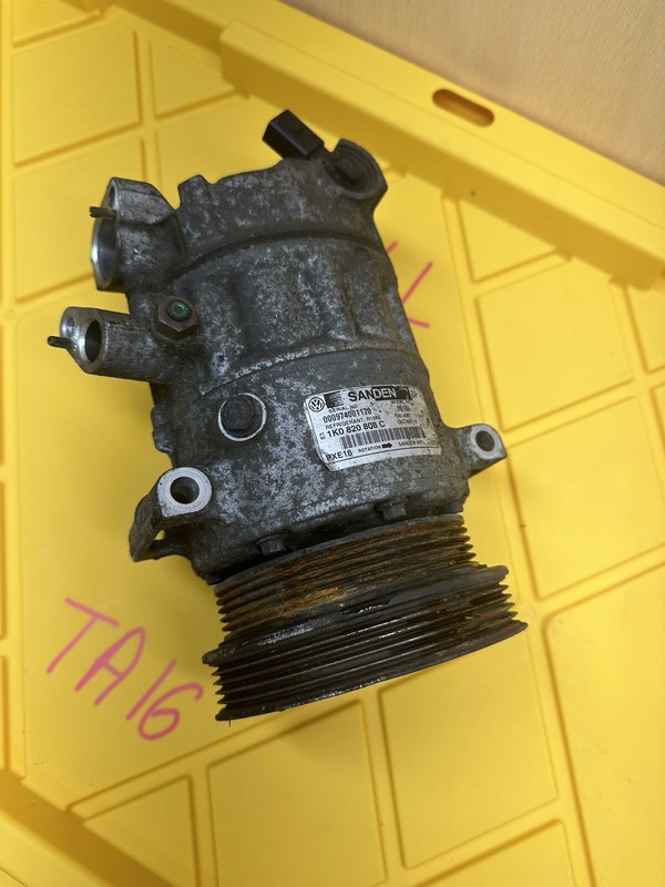 Volkswagen of America 1K0820808C A/C Clutch and Compressor - A/C Compressor