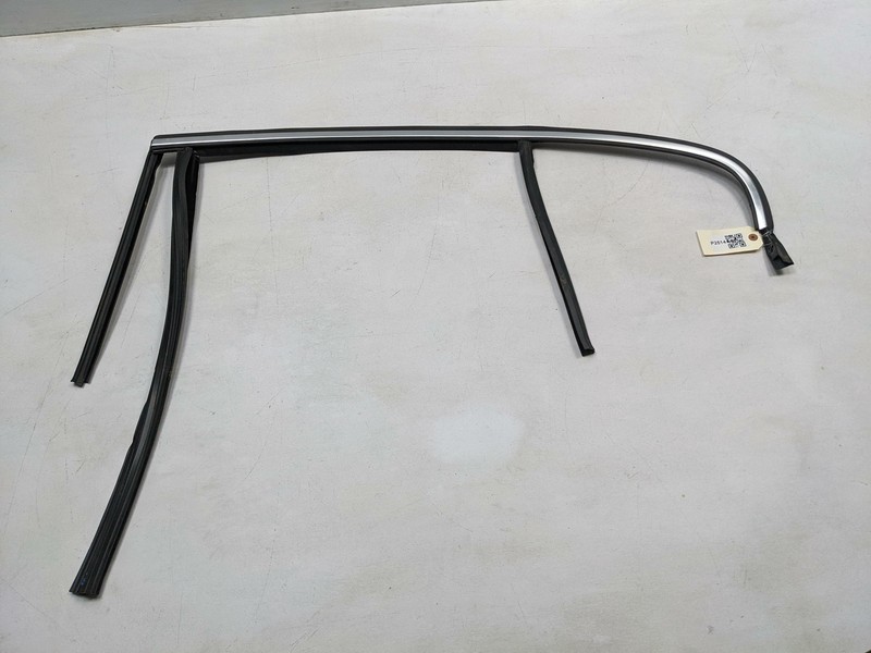 Rear Left Door Window Glass Run Channel 2016 Volvo S60 2014 - 2018