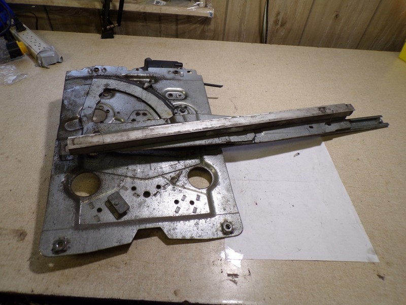 Window Control Bracket Assembly 1063327 *FREE SHIPPING*