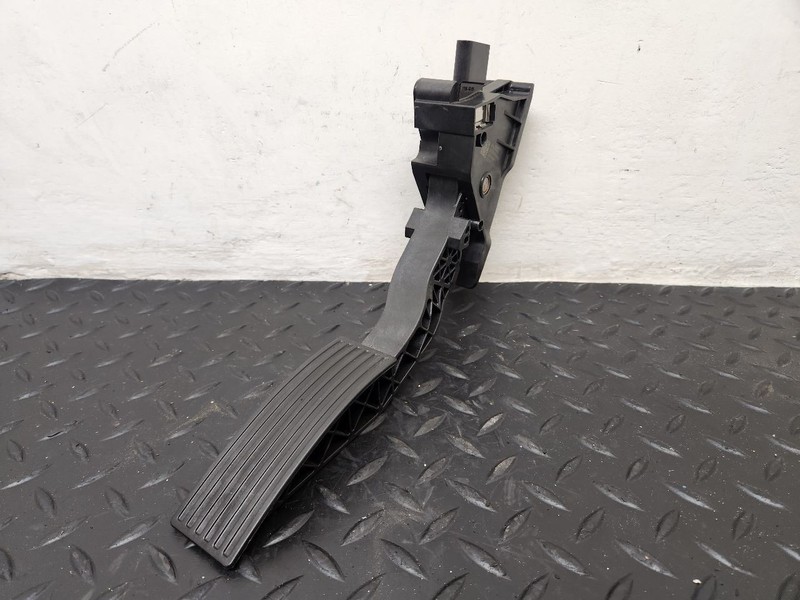 24-25 Buick Envista Accelerator Gas Pedal Assembly OEM 42795022