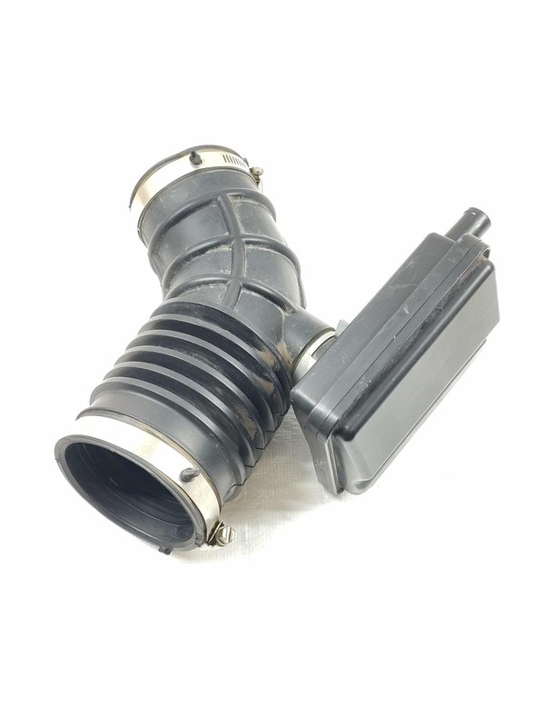 2017 Altima 2.5L AT Ait Intake Tube hose Part# 165543TA0B