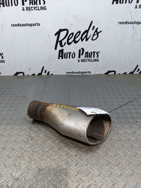 2004 Escalade 6.0L LS Muffler 1157747