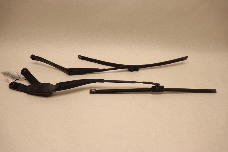 2011-2016 MERCEDES E-CLASS E350 W212 FRONT LEFT & RIGHT WINDSHIELD WIPER ARM OEM