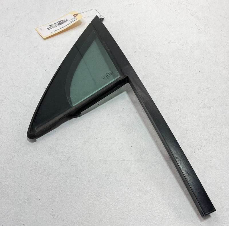 FRONT LEFT DOOR QUARTER GLASS WINDOW VENT 2011-2018 PORSCHE CAYENNE OEM