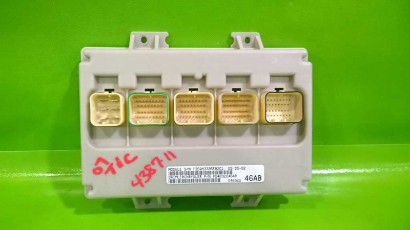 06 07 TOWN & COUNTRY BCM BODY CONTROL MODULE OEM 4387-11