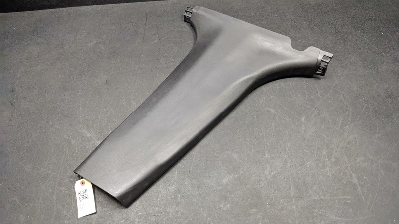 Center Right B Pillar Lower Trim Panel 2019 Nissan Kicks 76915-5RB0A 2018 2020