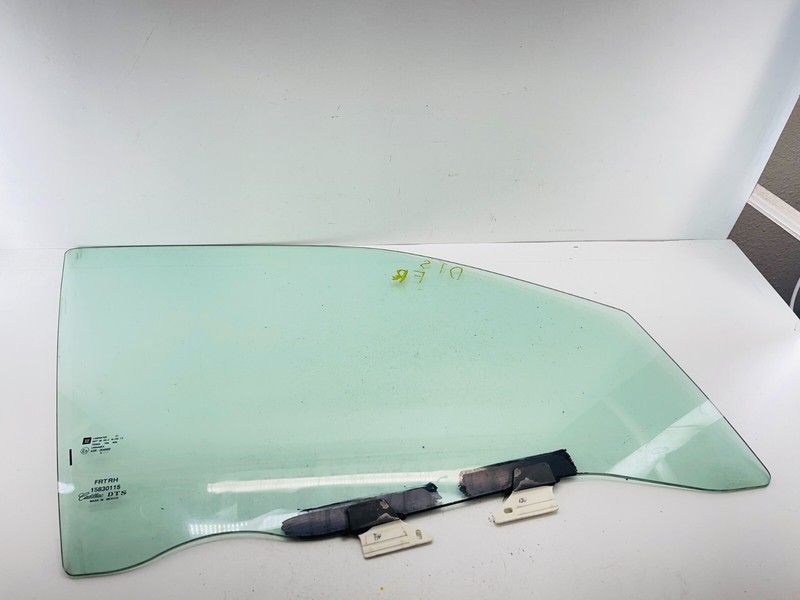 2013-2018 Cadillac DTS Sedan FRONT RIGHT PASSENGER SIDE DOOR WINDOW GLASS OEM