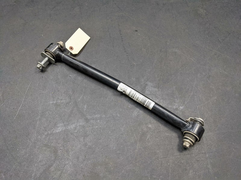 Rear Left Right Lateral Forward Lower Arm 2018 Jeep Renegade 68246746AA 15-2020