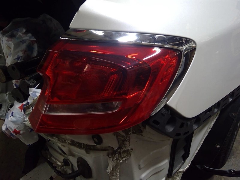 Passenger Tail Light Quarter Panel Mounted Fits 17-19 LACROSSE 1780738