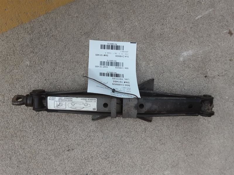 2009 RAM1500 Jack 1995018