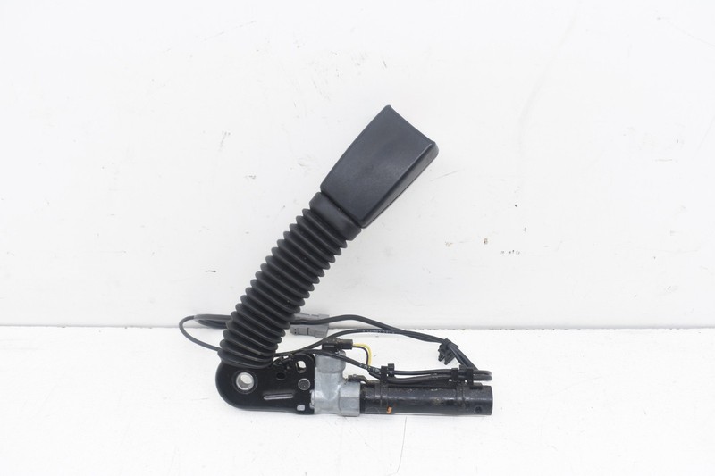2009 Mini Cooper S R56 Front Left Driver Seat Belt Buckle Latch OEM KW83