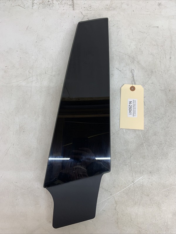 Tesla Model S Left B Pillar Applique Glass 25041 B20