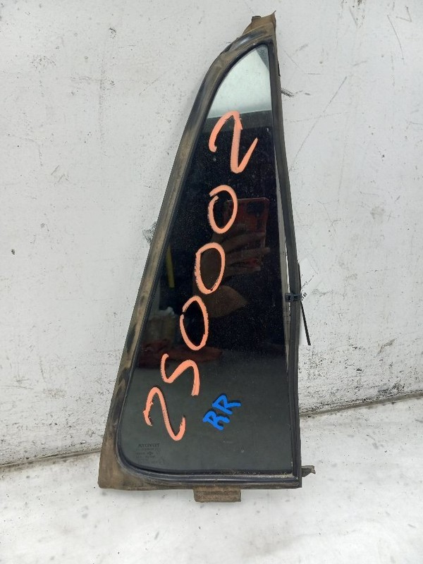 90 91 92 93 94 95 TOYOTA 4 RUNNER SR5 REAR PASSENGER RIGHT DOOR VENT GLASS