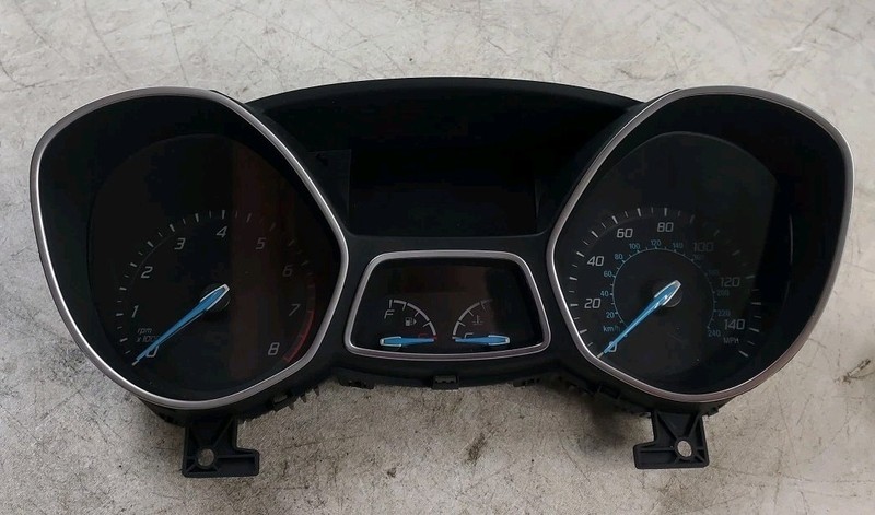 2013-14 Ford Focus Speedometer Instrument Cluster CM5T-10849-CTC 95050 Miles OEM