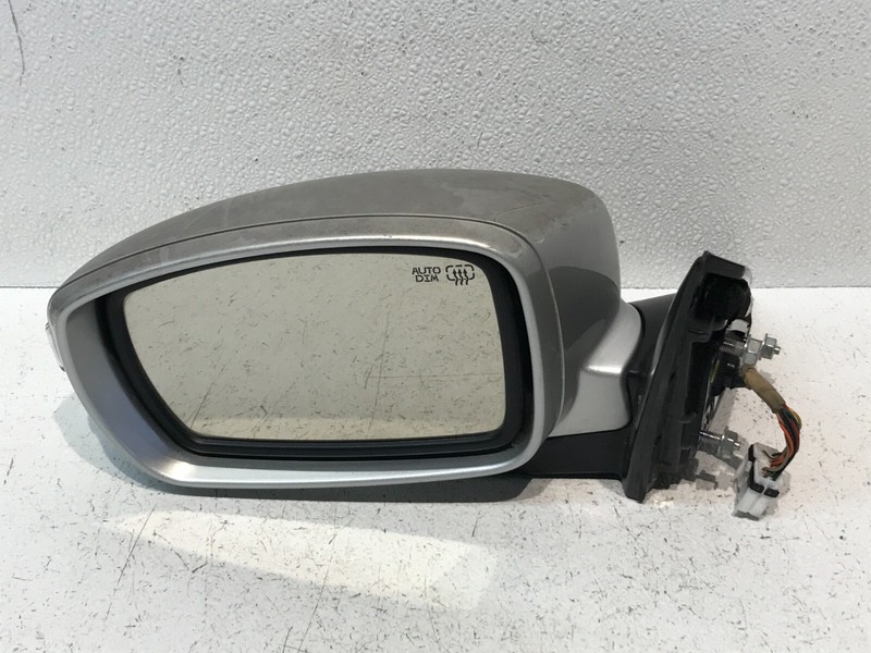09-14 Hyundai Genesis Driver Left LH View Mirror Power Turn Signal OEM Silver