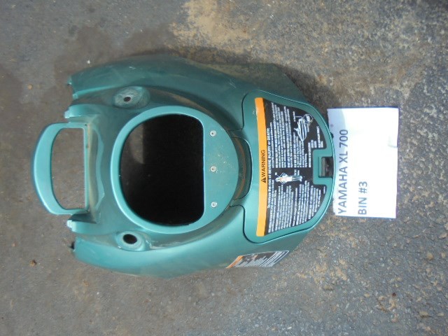 Yamaha XL700 62T Center console with glove box