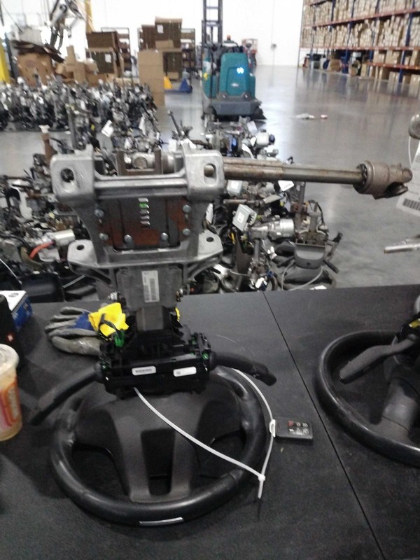 2015 Volvo S60 Steering Column OEM White 144K Miles Warranty Included