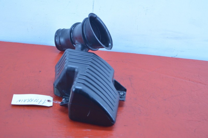 10-17 GMC TERRAIN 2.4L AIR INTAKE TUBE HOSE PIPE OEM