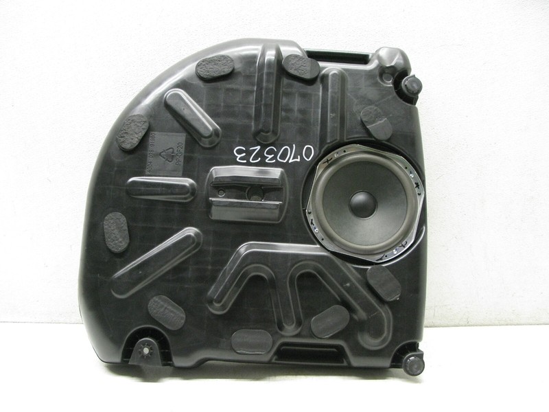 09-11 JAGUAR X250 XF TRUNK REAR SUBWOOFER SPEAKER BASS BOX OEM 070323