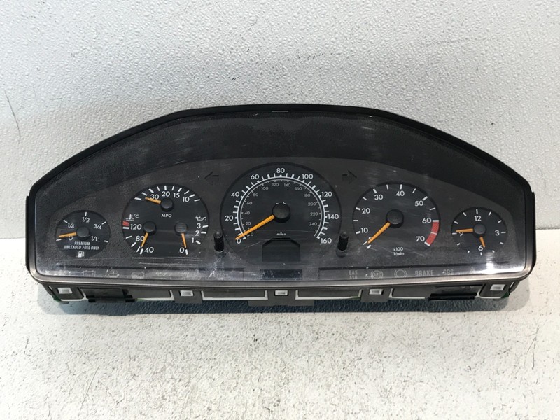 1998-99 Mercedes S500 Speedometer Instrument Cluster Gauge 221,594k / 1404407711