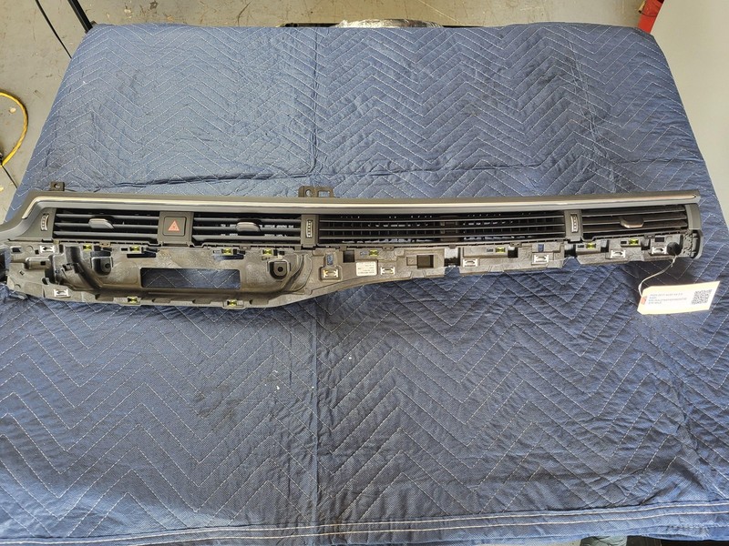 Used Oem Audi Dash Right Passenger A/C Heater Vent 8W1820902 for 2017-2023 A4