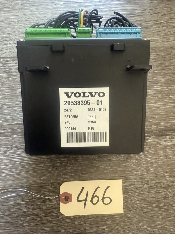Volvo VNL Cab Control Module CECU - P/N: 20538395-01