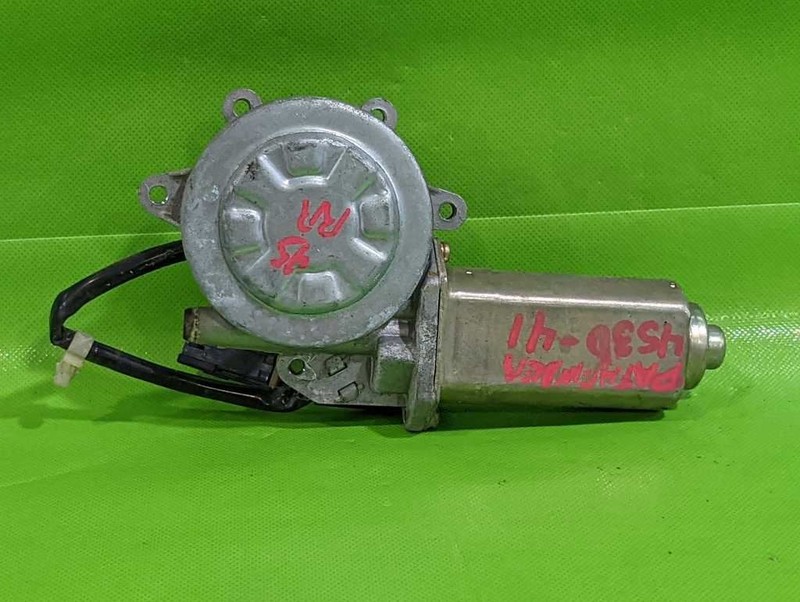 90-95 PATHFINDER THRU 2/95 PASSENGER RIGHT REAR WINDOW MOTOR OEM 4530-41