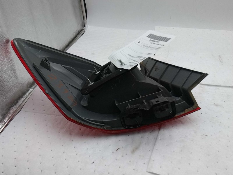2013 Honda Accord Right Black Tail Light Assembly OEM 91611 Used 83K Miles