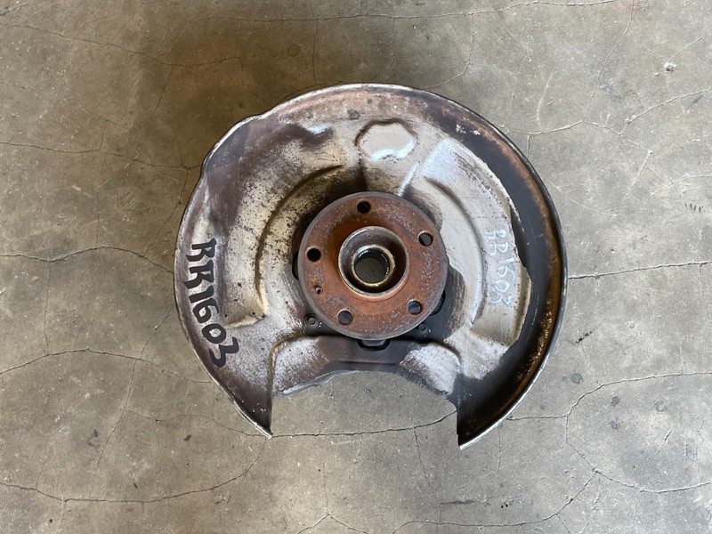 2018-2022 Volvo XC60 Rear Right Passenger Spindle Knuckle Wheel Hub AWD 1603 OEM