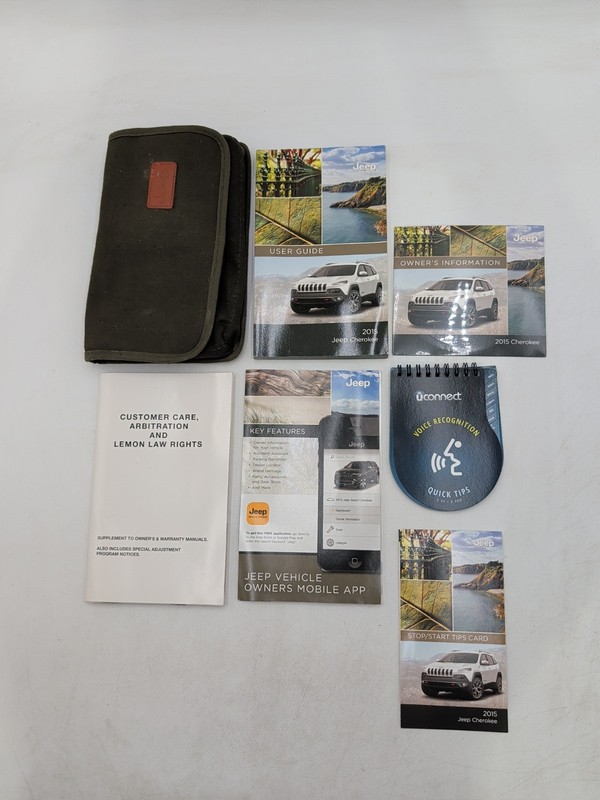 2015 JEEP Cherokee Owners Manual