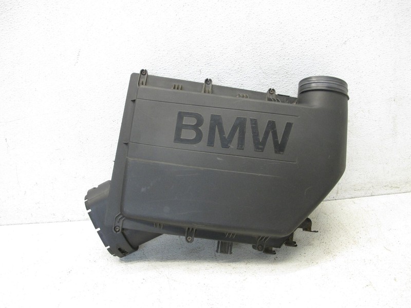 11-19 BMW F10 535i 640i ENGINE INTAKE HOUSING CLEANER BOX TUBE AIR OEM 031224