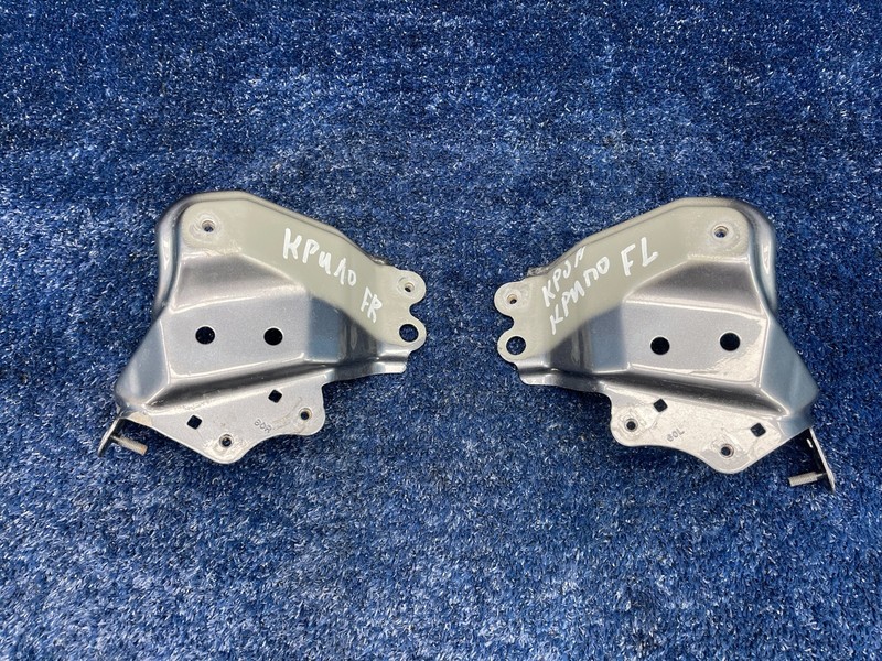 18–21 Lexus NX300 Front Left & Front Right Fender Mount Support Brackets SET OEM