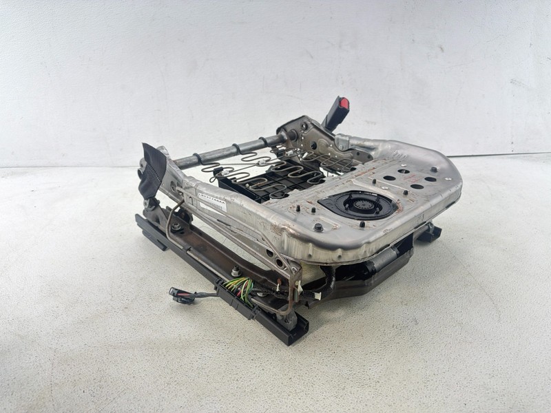 2020 - 2023 DODGE CHARGER FRONT RIGHT SIDE LOWER SEAT ADJUSTING TRACK OEM