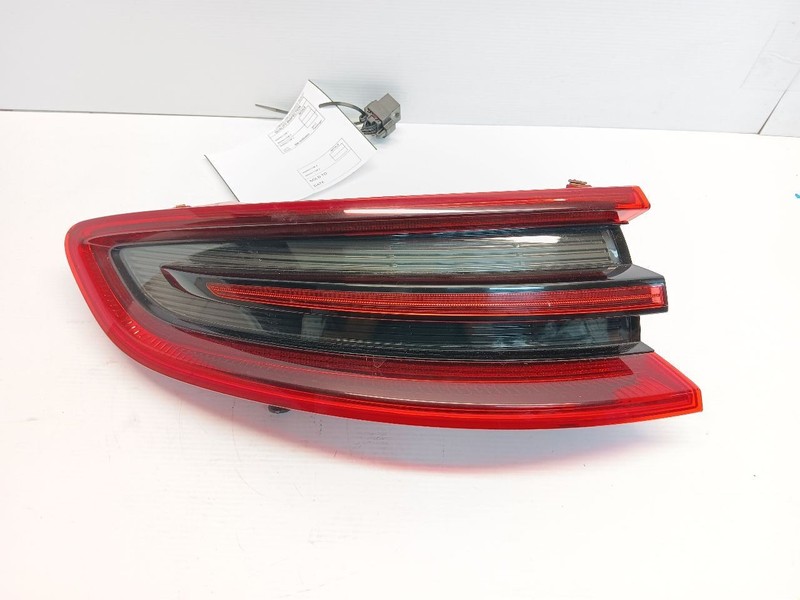 2015-2018 PORSCHE MACAN LH REAR LEFT QUARTER PANEL MOUNTED LED BRAKE TAIL LIGHT