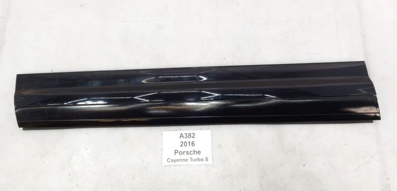 ✅ 11-18 OEM Porsche Cayenne 958 Front Left Driver Door Lower Trim Molding Black*