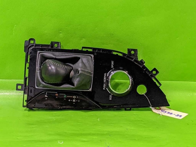 13-19 LEXUS GS350 GEAR SELECTOR BEZEL W/SHIFT KNOB OEM 4556-33