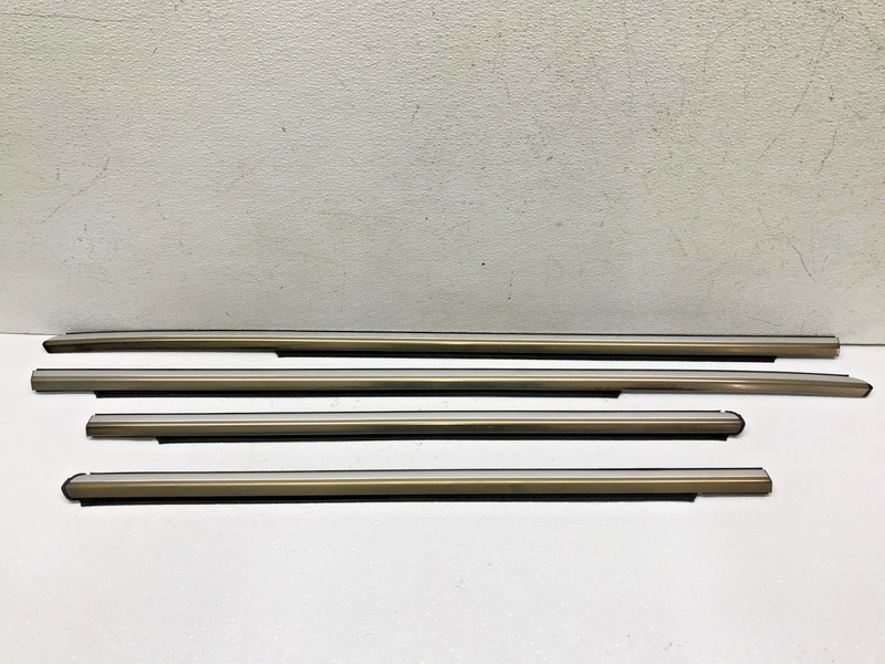 00-06 Mercedes W220 S500 Door Window Weather Seal Strip Left Right Set OEM