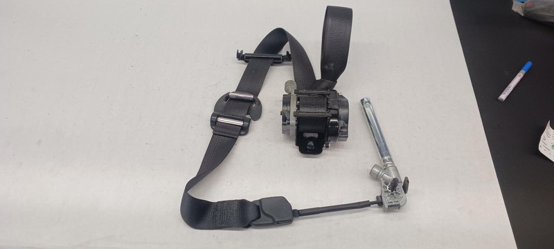 15-'17 CHRYSLER 200 Front Seat Belt driver retractor black OEM