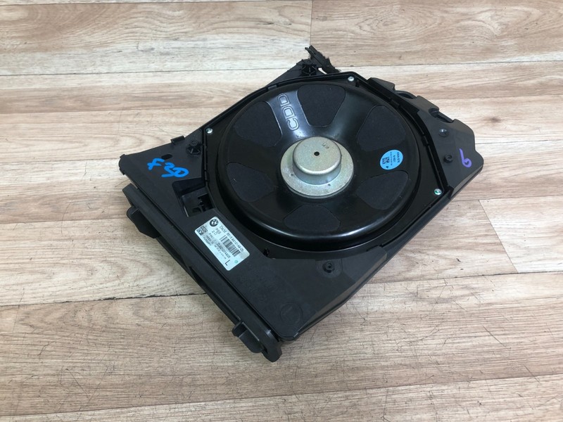 BMW OEM F30 320 328 335 M3 FRONT DRIVER SIDE SUBWOOFER SPEAKER 2012-2016