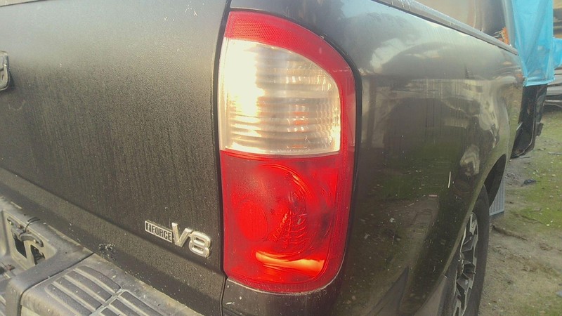 Tail Light Assembly TOYOTA TUNDRA Right 04 05 06