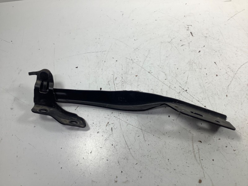 011-016 Honda CR-Z Left Driver Side Hood Hinge 60170-SZT-G00ZZ OEM