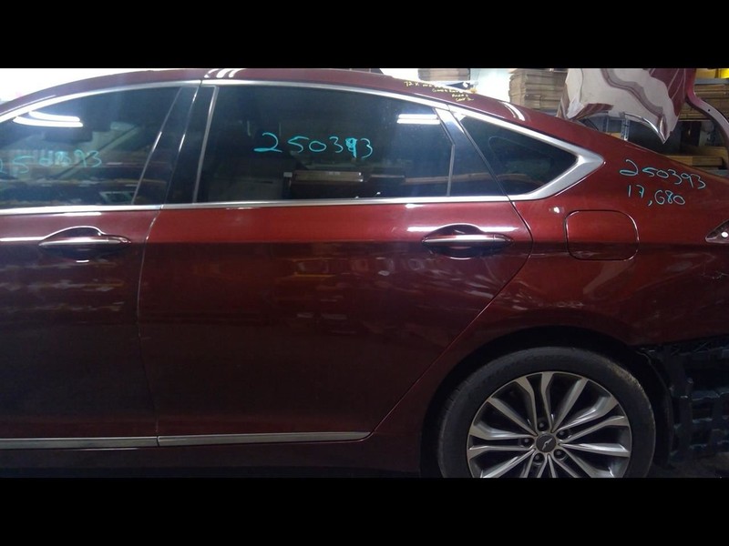 Driver Left Rear Side Door With Sunshade Fits 17-20 G80 1671686