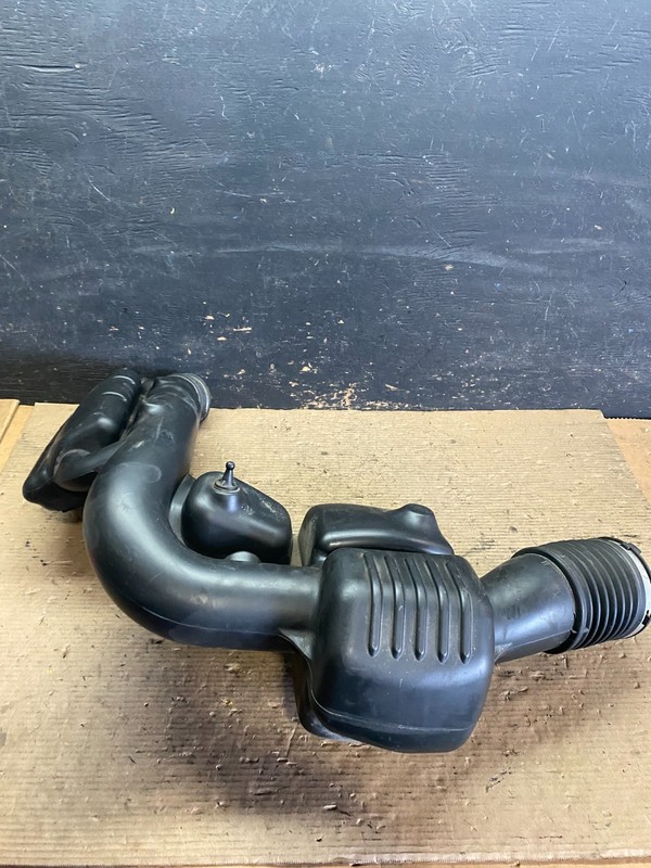 2011 - 2013 Dodge Durango 3.6L Resonator Air Intake Tube OEMS3569 DG
