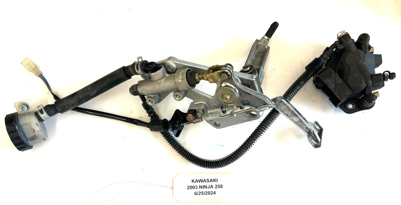 03 KAWASAKI 250R OEM REAR BRAKE ASSY 43041-1924-DJ