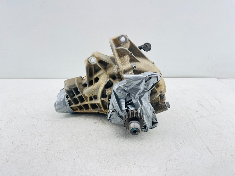2010-2019 RAM 1500 4WD FRONT DIFFERENTIAL AXLE CARRIER OEM 88K #NOT COMPLETE.
