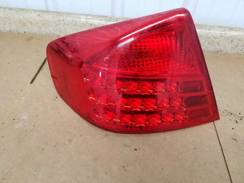 Driver Tail Light 4 Door Sedan Fits 03-04 INFINITI G35 209804