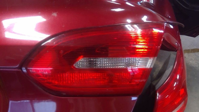 Passenger Tail Light Sedan Inner Lid Mounted Fits 15-18 FOCUS 3460891
