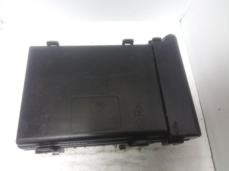 Fuse Box Engine Without Trailer Harness Fits 13-16 EXPRESS 2500 VAN 23104894